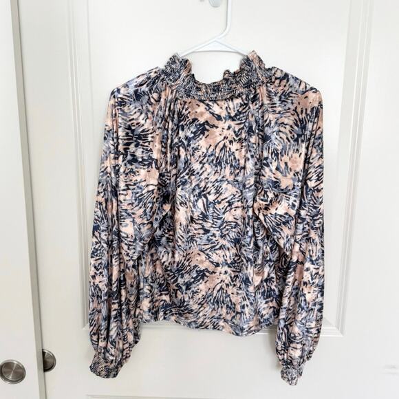 NWT Free People Go Get Em Crushed Velvet Tiger Print V-Neck Balloon Sleeve Top S - Picture 4 of 7